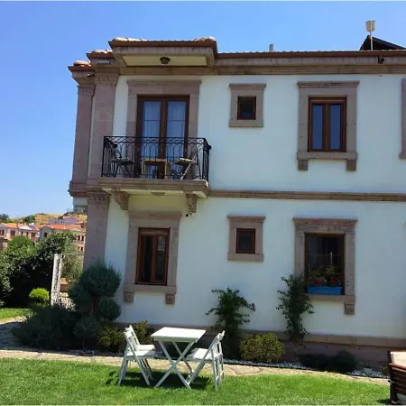 Cunda Vrodi Otel Hotel