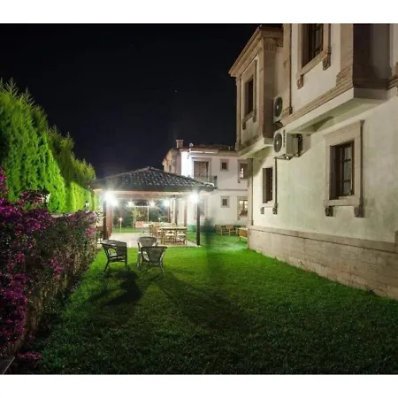 Cunda Vrodi Otel Ayvalik