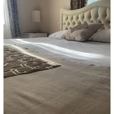 Cunda Vrodi Otel Hotel