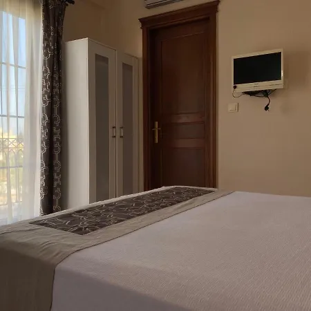 Cunda Vrodi Otel Hotel