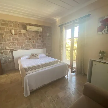 Cunda Vrodi Otel Hotel *
