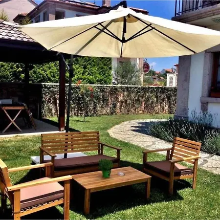 Cunda Vrodi Otel 호텔