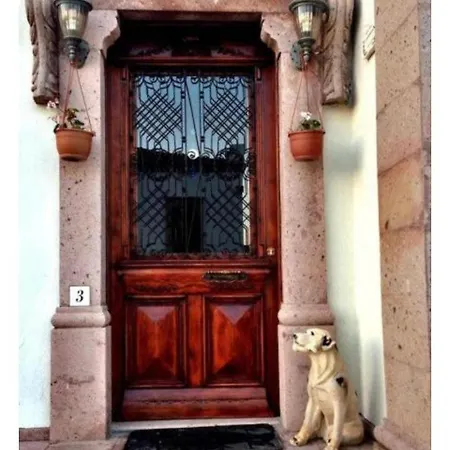 Cunda Vrodi Otel 호텔 Ayvalı