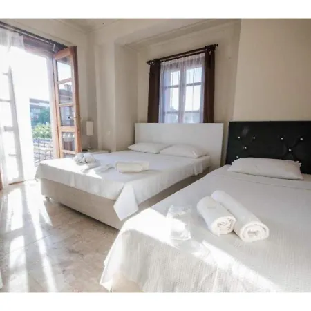 Cunda Vrodi Otel 호텔 *